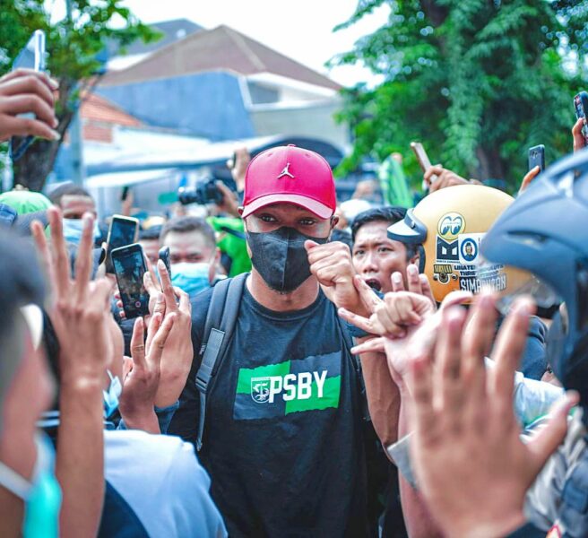 Foto: Onbekende Nederlanders zijn ster in Indonesië: “Het is bizar”