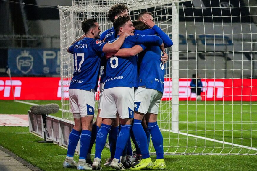 Foto: Den Bosch pakt plek vier, VVV klopt Jong PSV