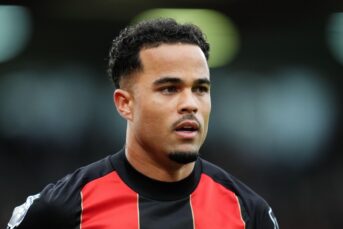 In bloedvorm verkerende Kluivert grote smaakmaker in de Premier League