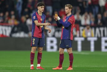 ‘Barcelona hakt Frenkie de Jong-knoop door’