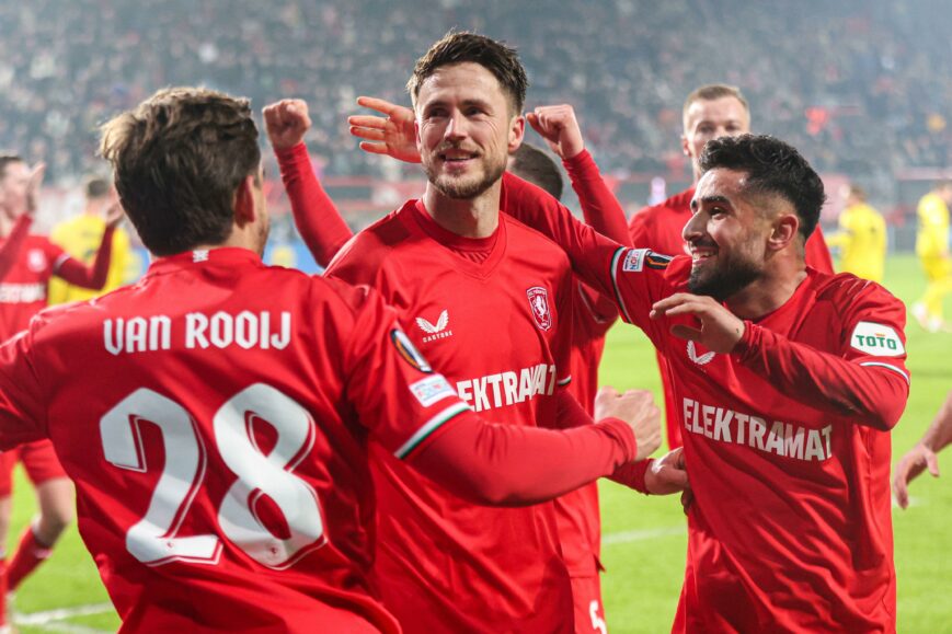 Foto: FC Twente-goudhaantje uiterst koel: “Mooi dat ik kon blijven staan”