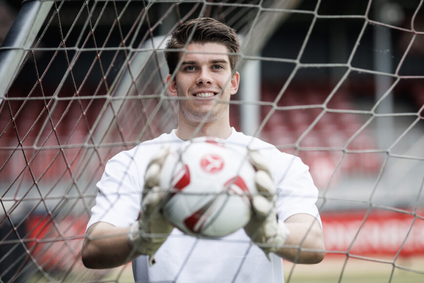 Foto: Almere City gooit VVV-deur op laatste moment dicht voor talent