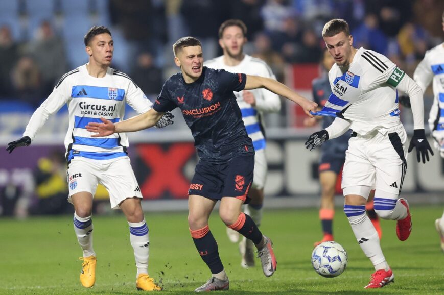 Foto: Spektakelstuk met 6 goals: FC Utrecht glijdt uit